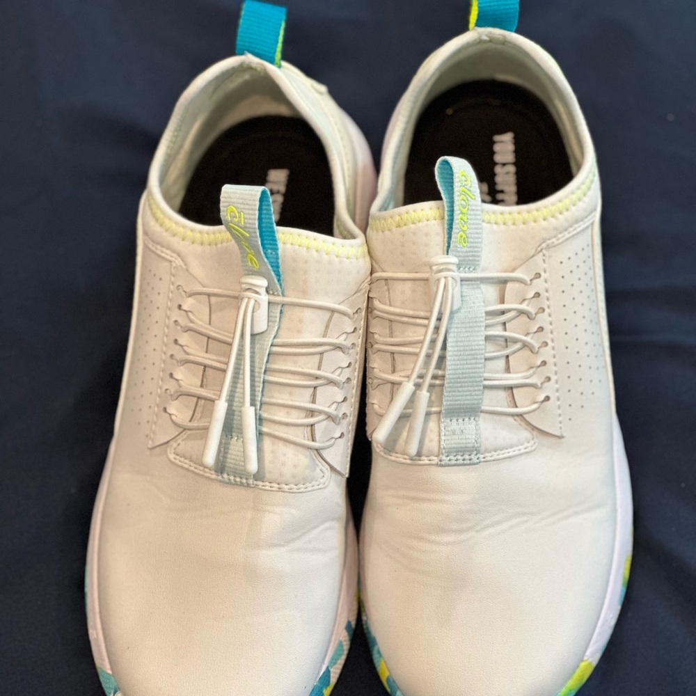 Clove Classic Shoes